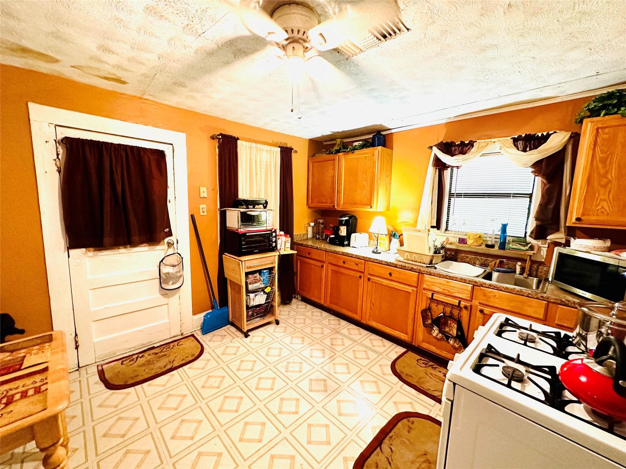 Gallery image 3