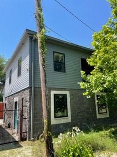 5406 Leopold Dr