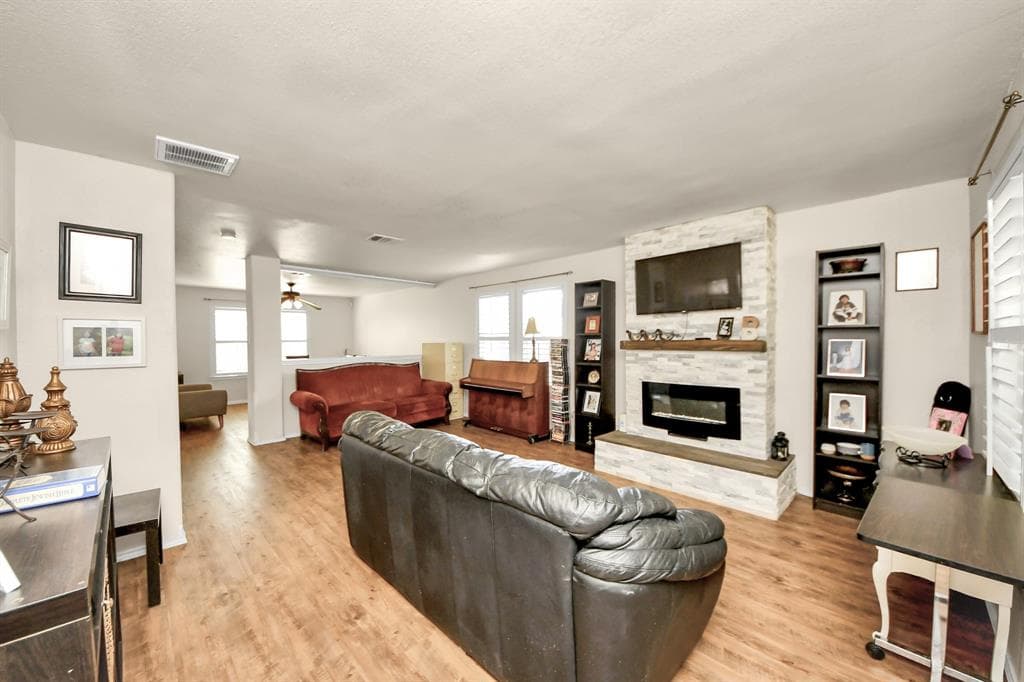 Gallery image 3