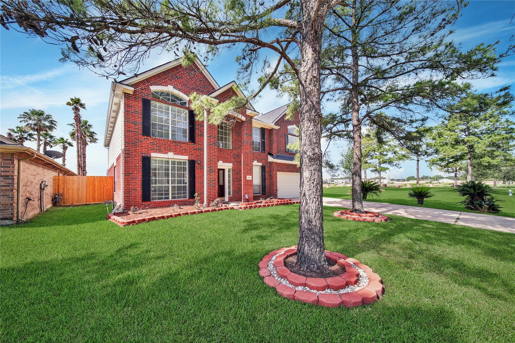 10919 Trail Ridge Dr
