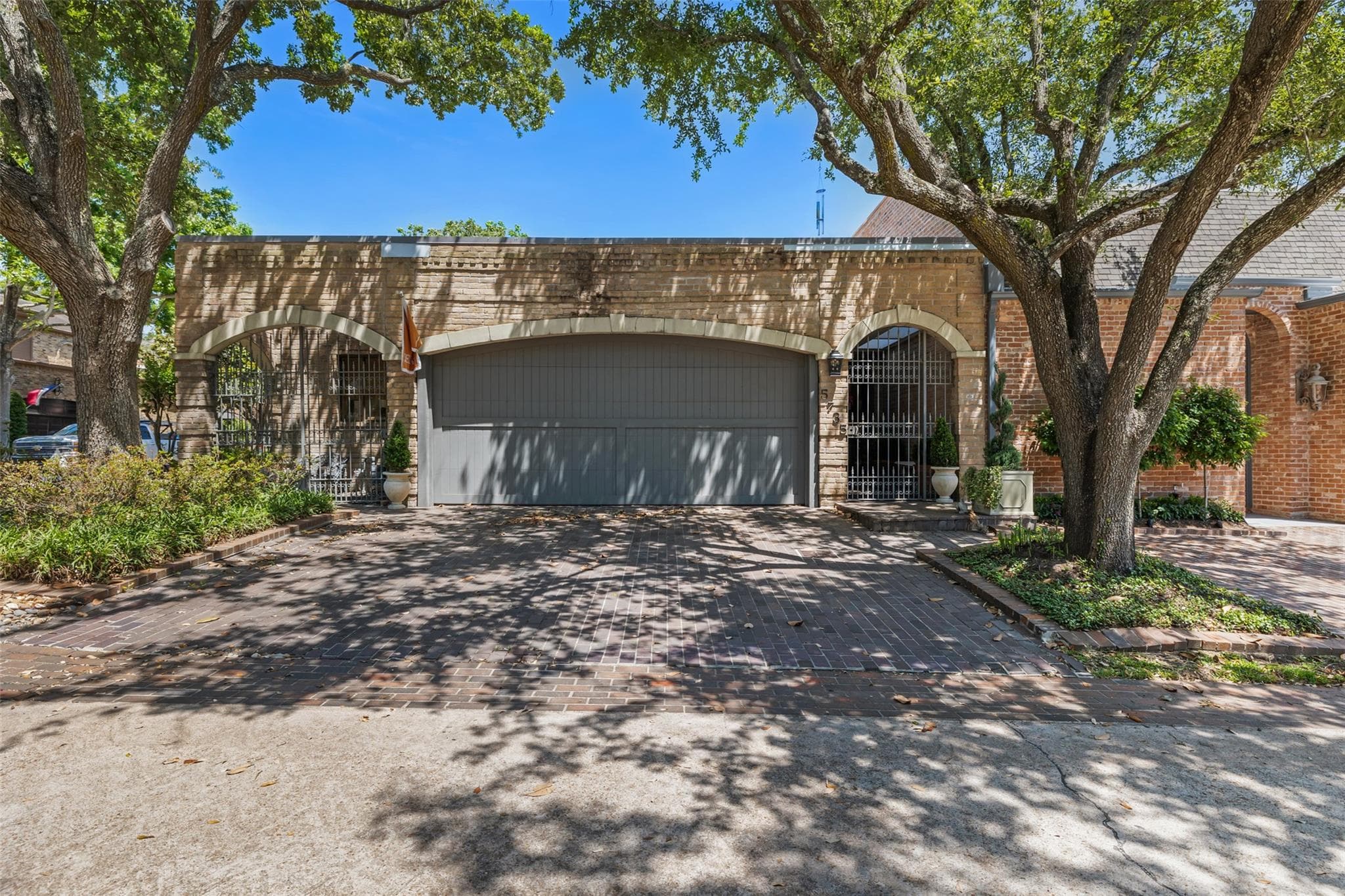 5735 Indian Cir