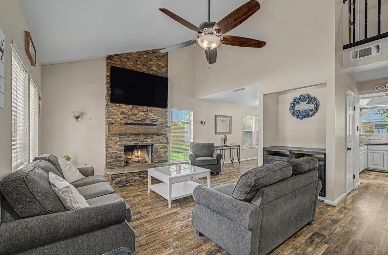 3235 Village Park Dr