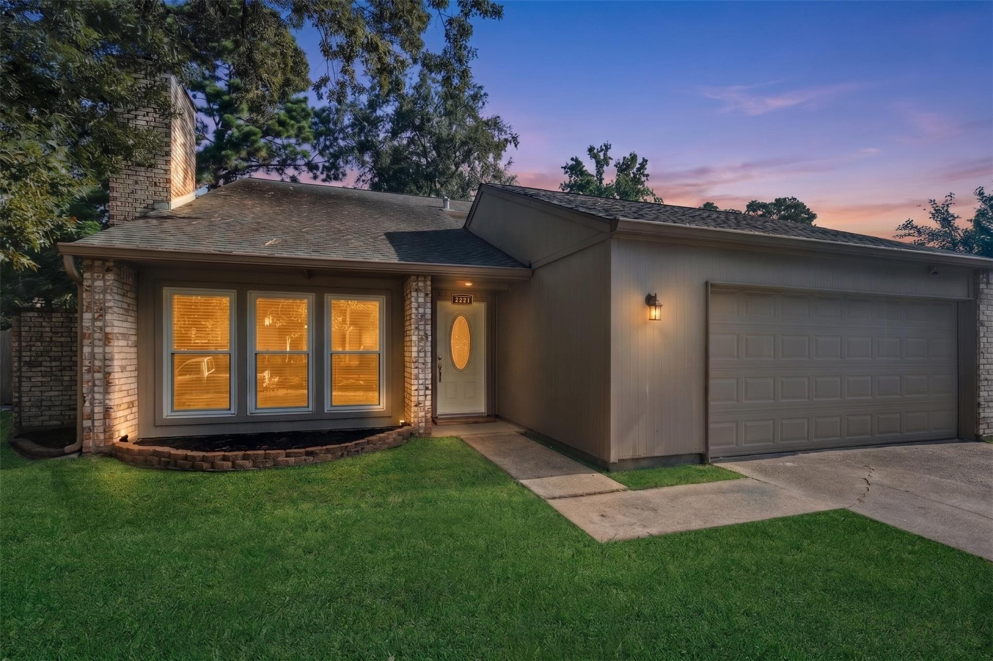 3223 Holly Green Dr