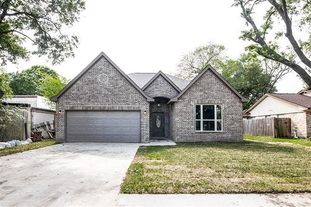 2608 Cherry Ln