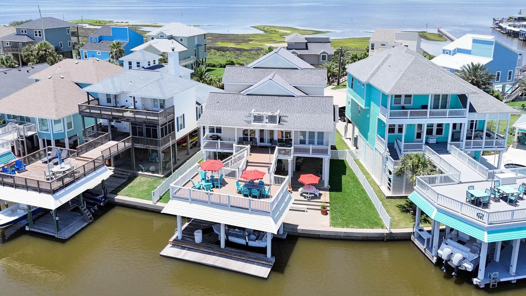 22313 Bay Vista Dr