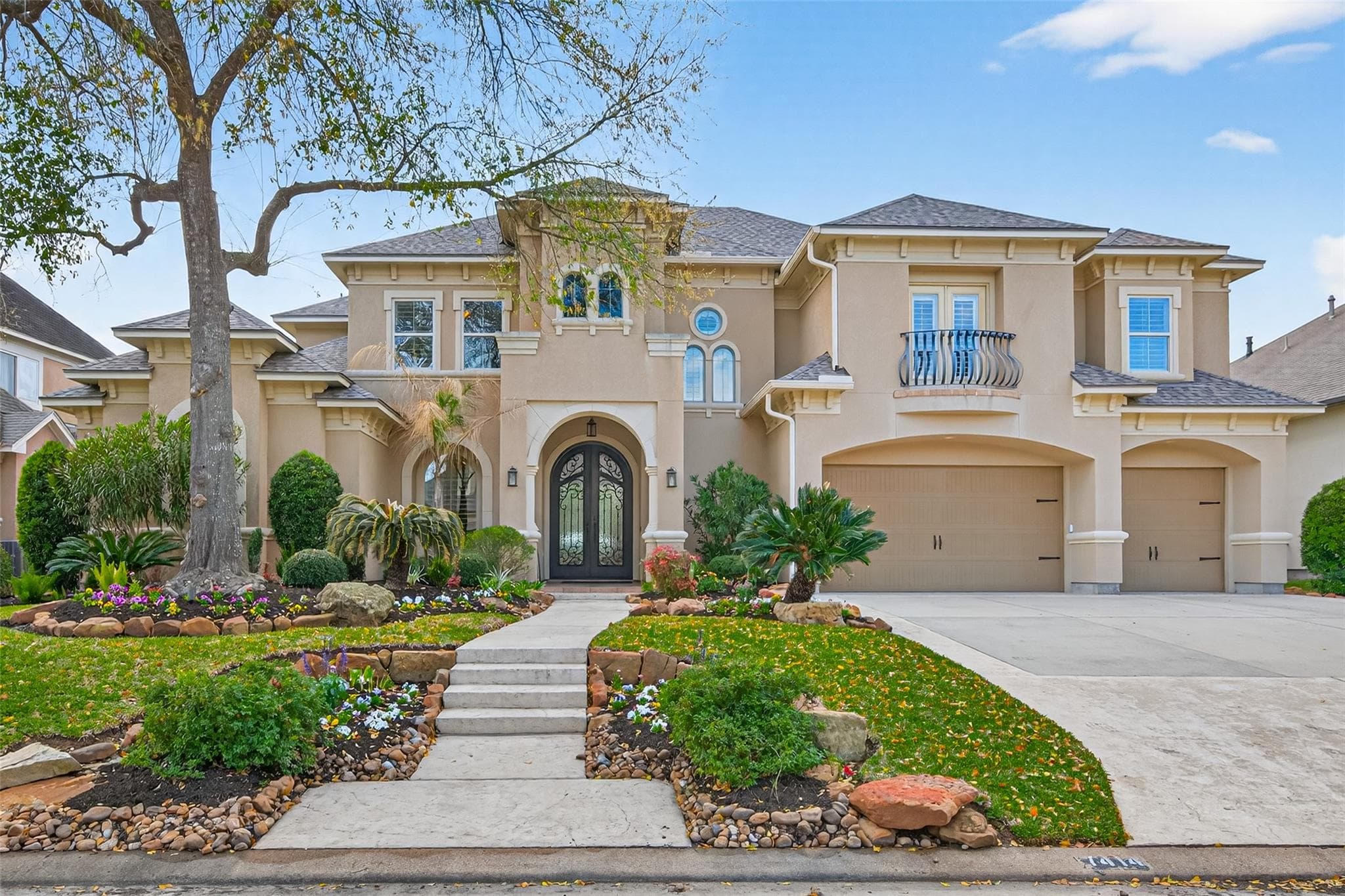 7414 Dayhill Dr