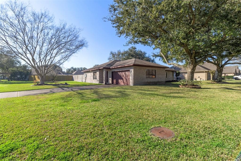 4306 Bolton Ave