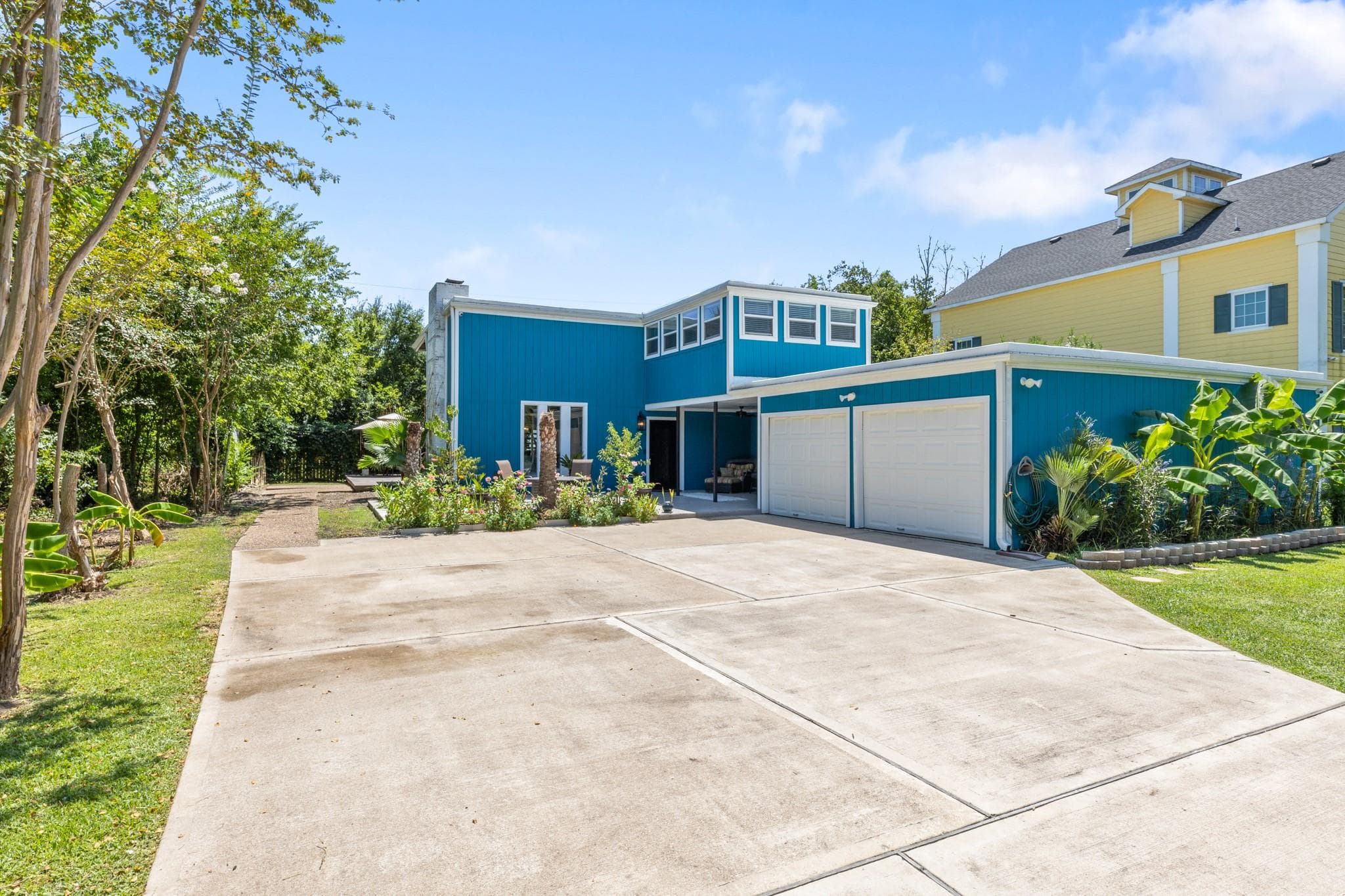153 Baywood St