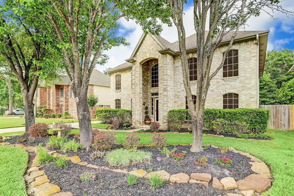 23022 Eastgate Village Dr