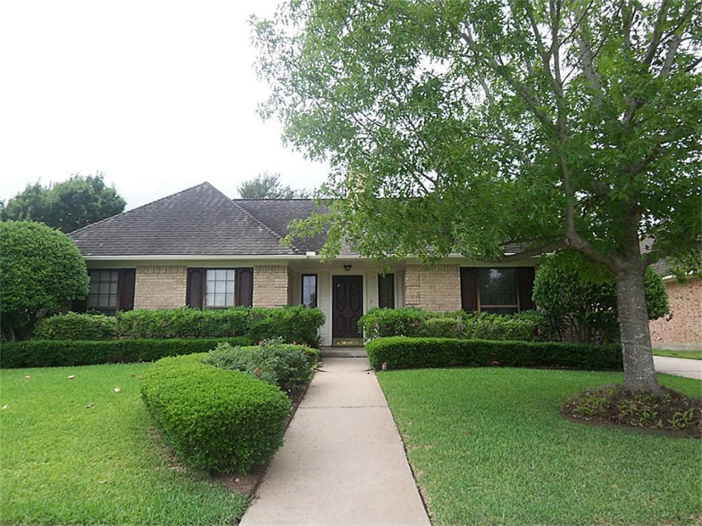 3034 Barnhill Ln