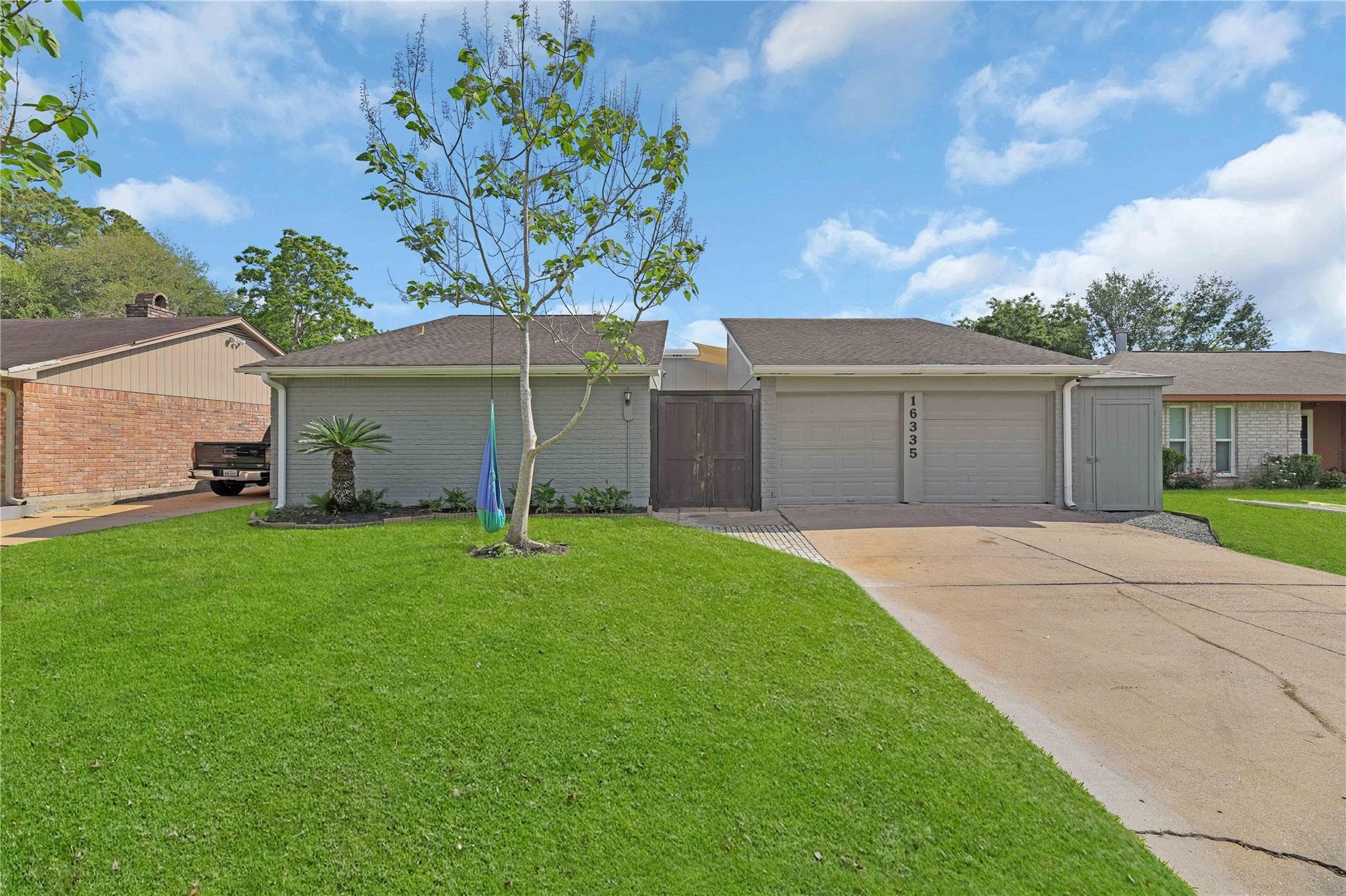 16335 Forest Bend Ave