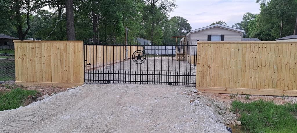 23423 Heidi Ln