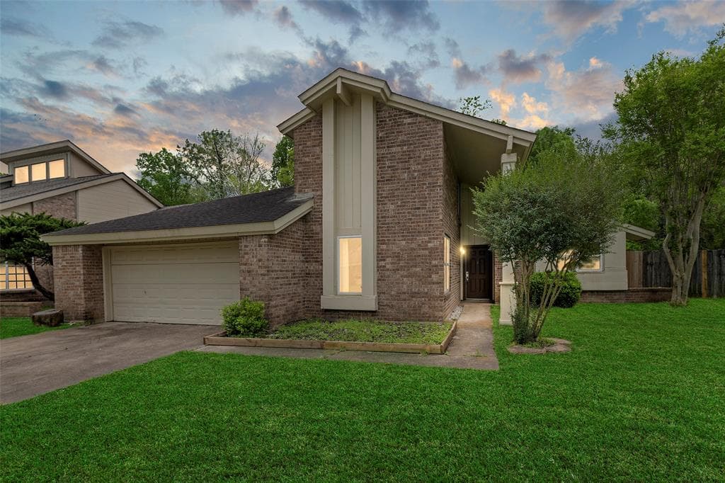 12819 Grand Cross Ln