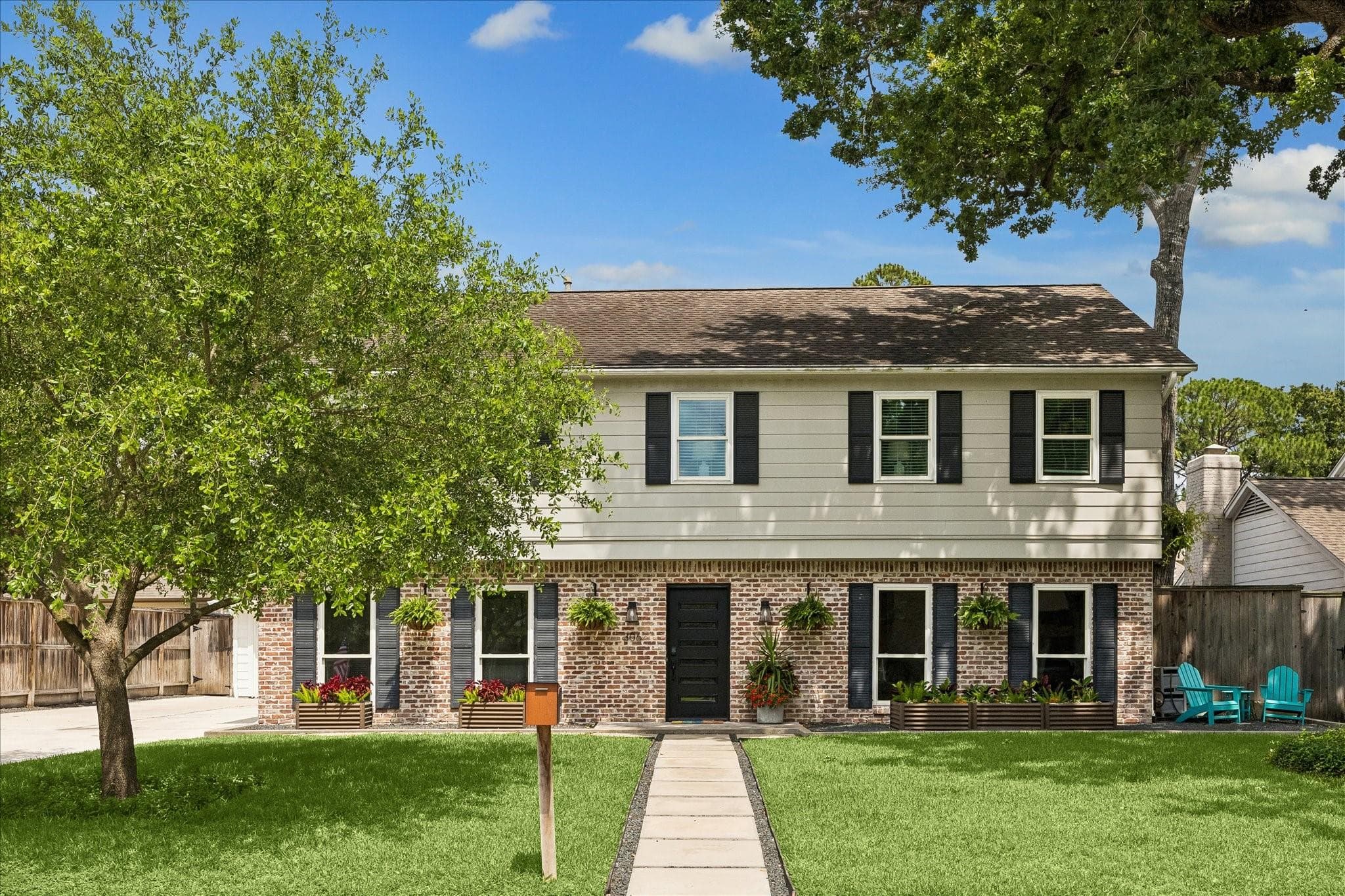 306 Greenpark Dr