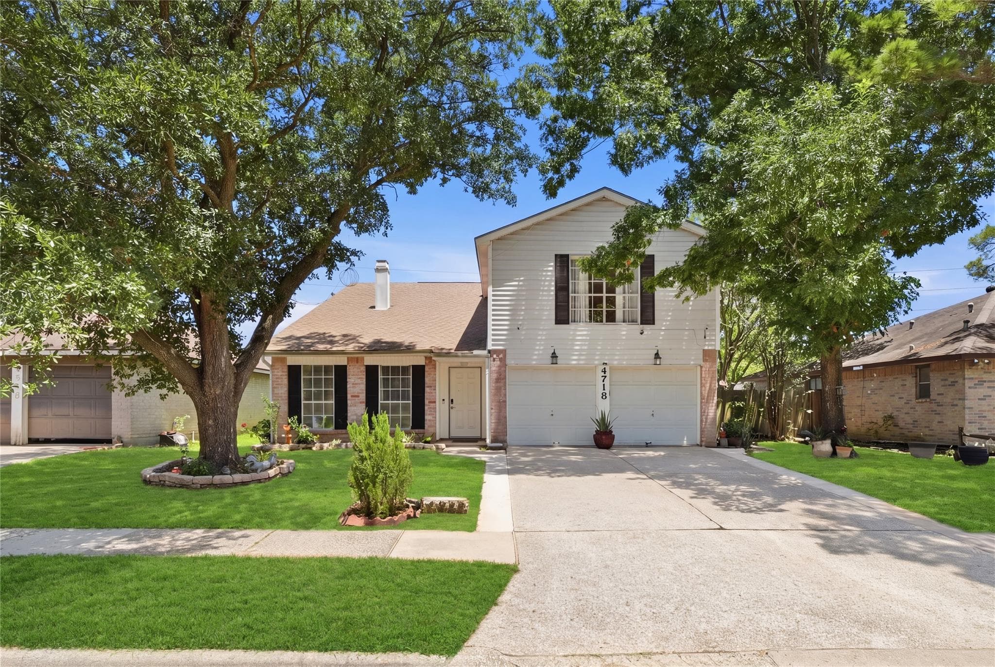 4718 Temple Bell Dr