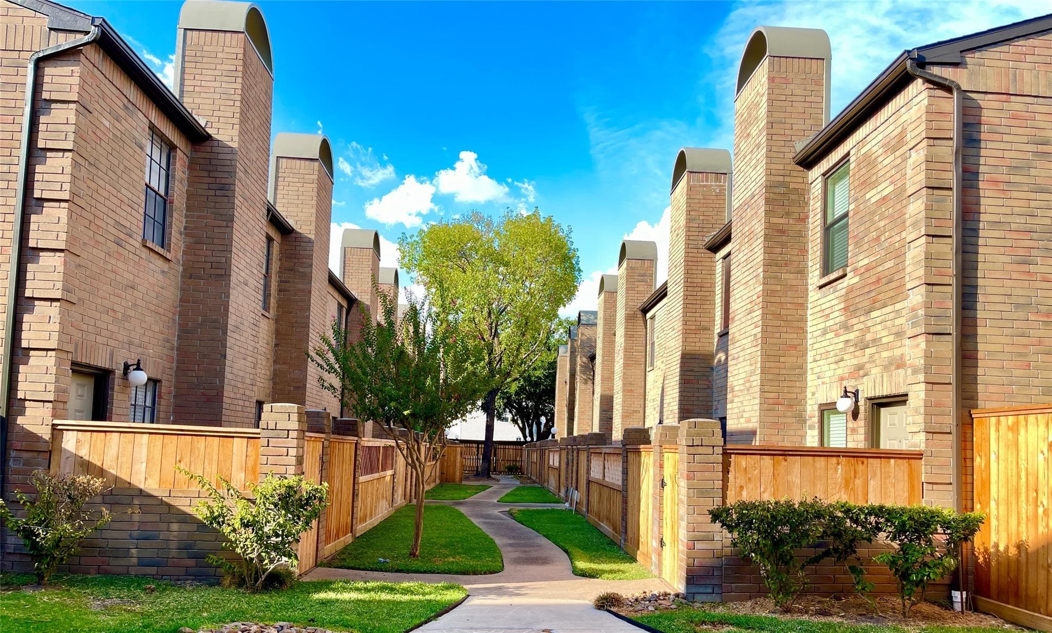 9850 Pagewood Ln Apt 403