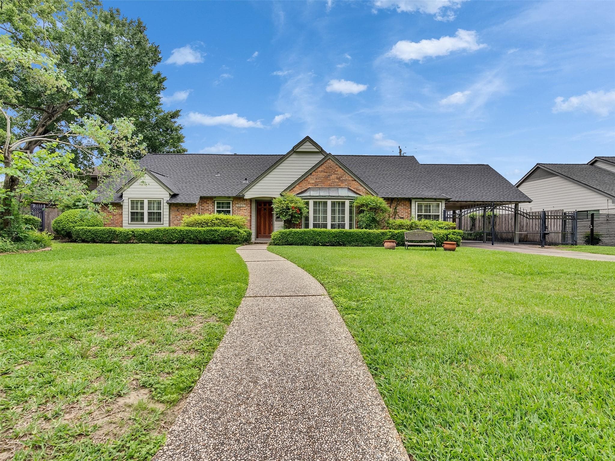 Main property image