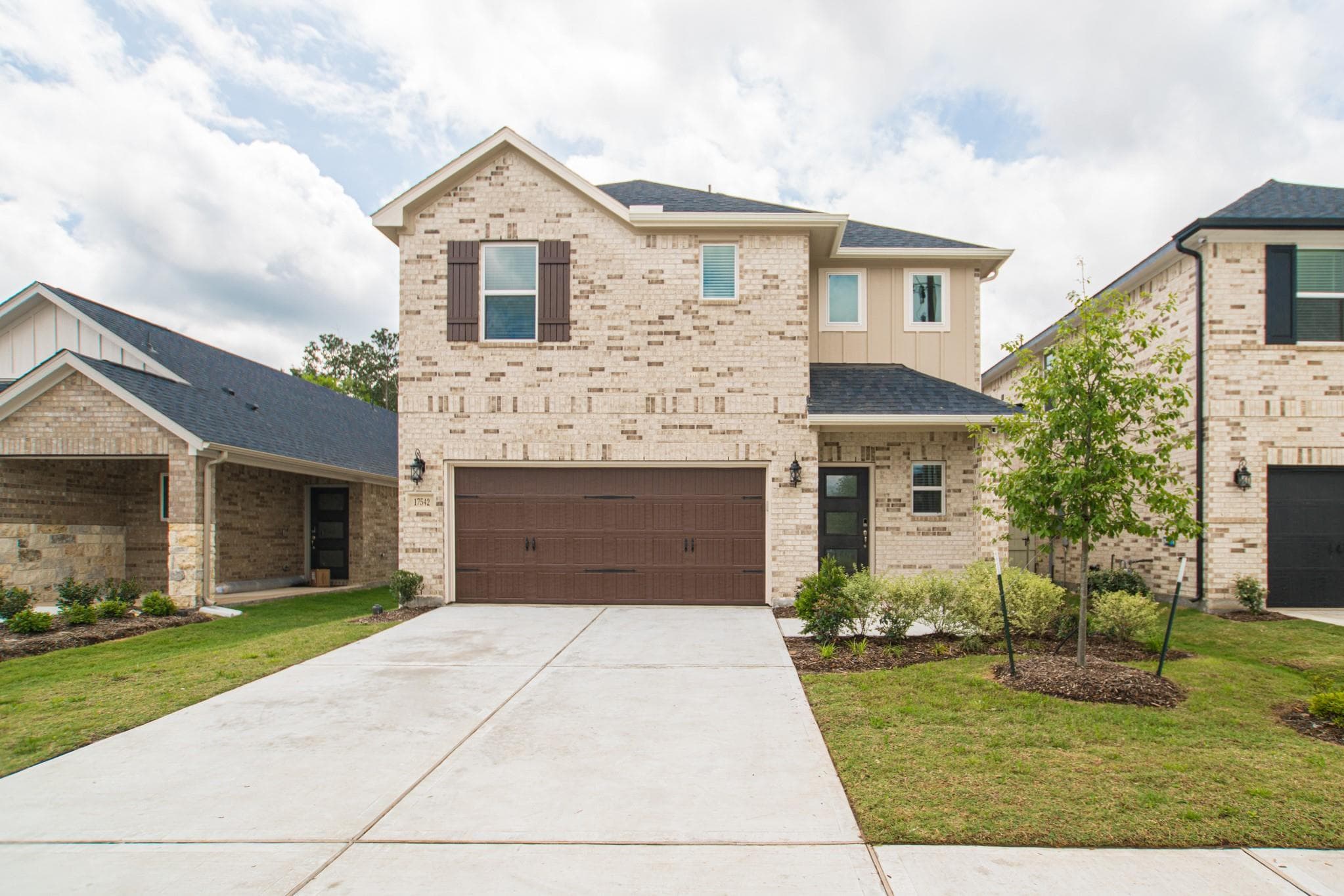 17542 Rosette Grass Dr