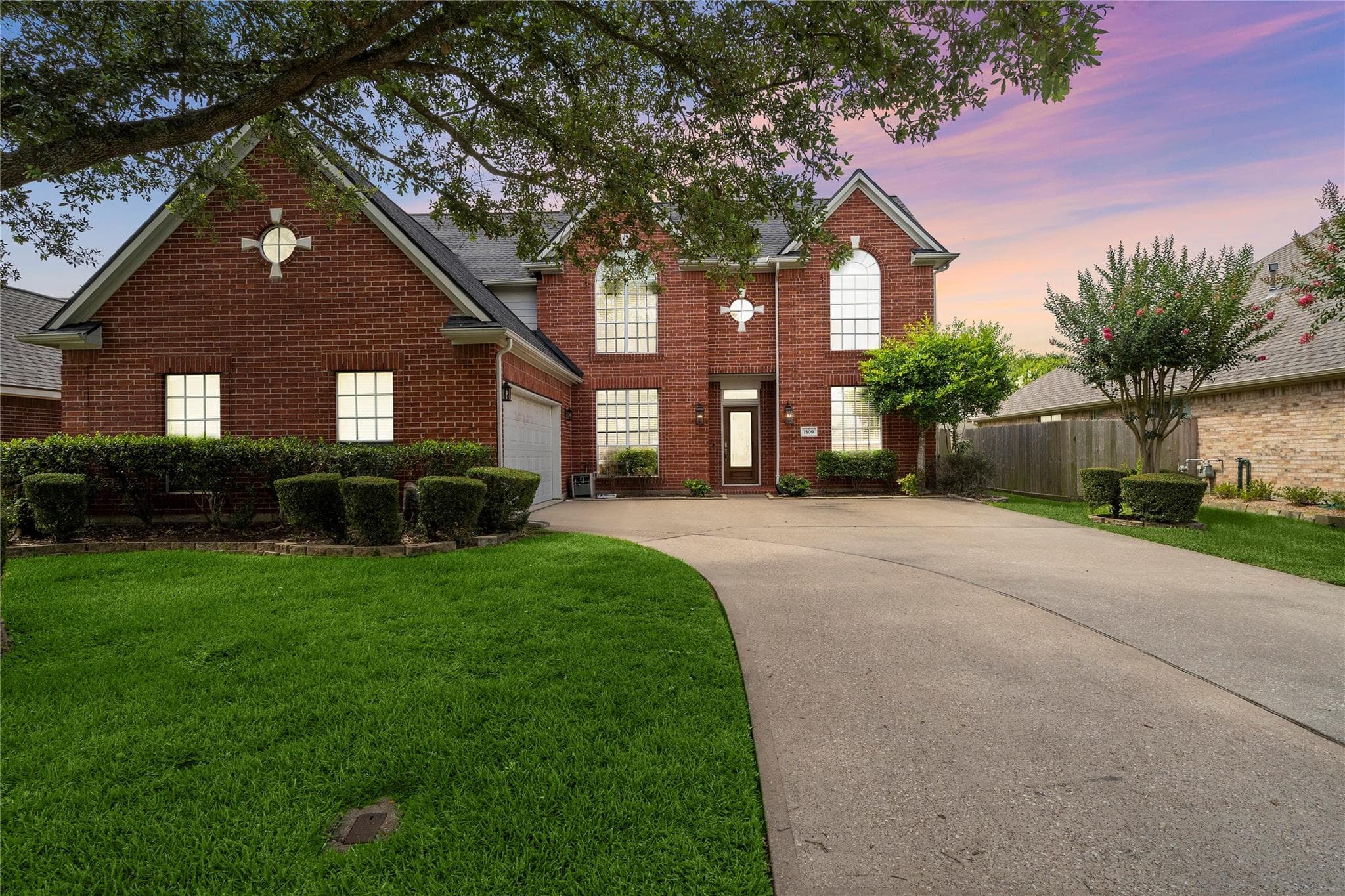 1809 N Carlsbad Ln
