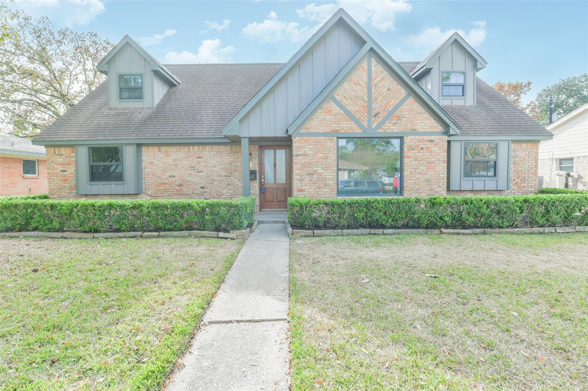 5919 Arboles Dr