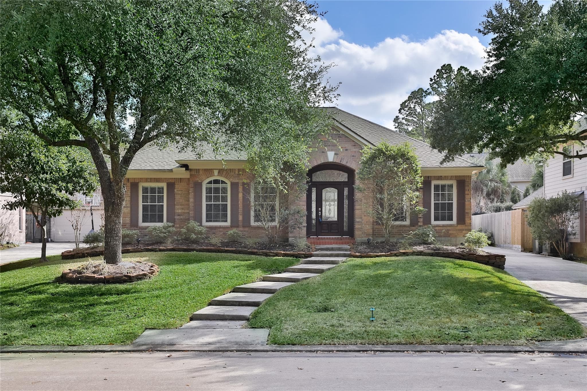 4922 Woodstream Village Dr