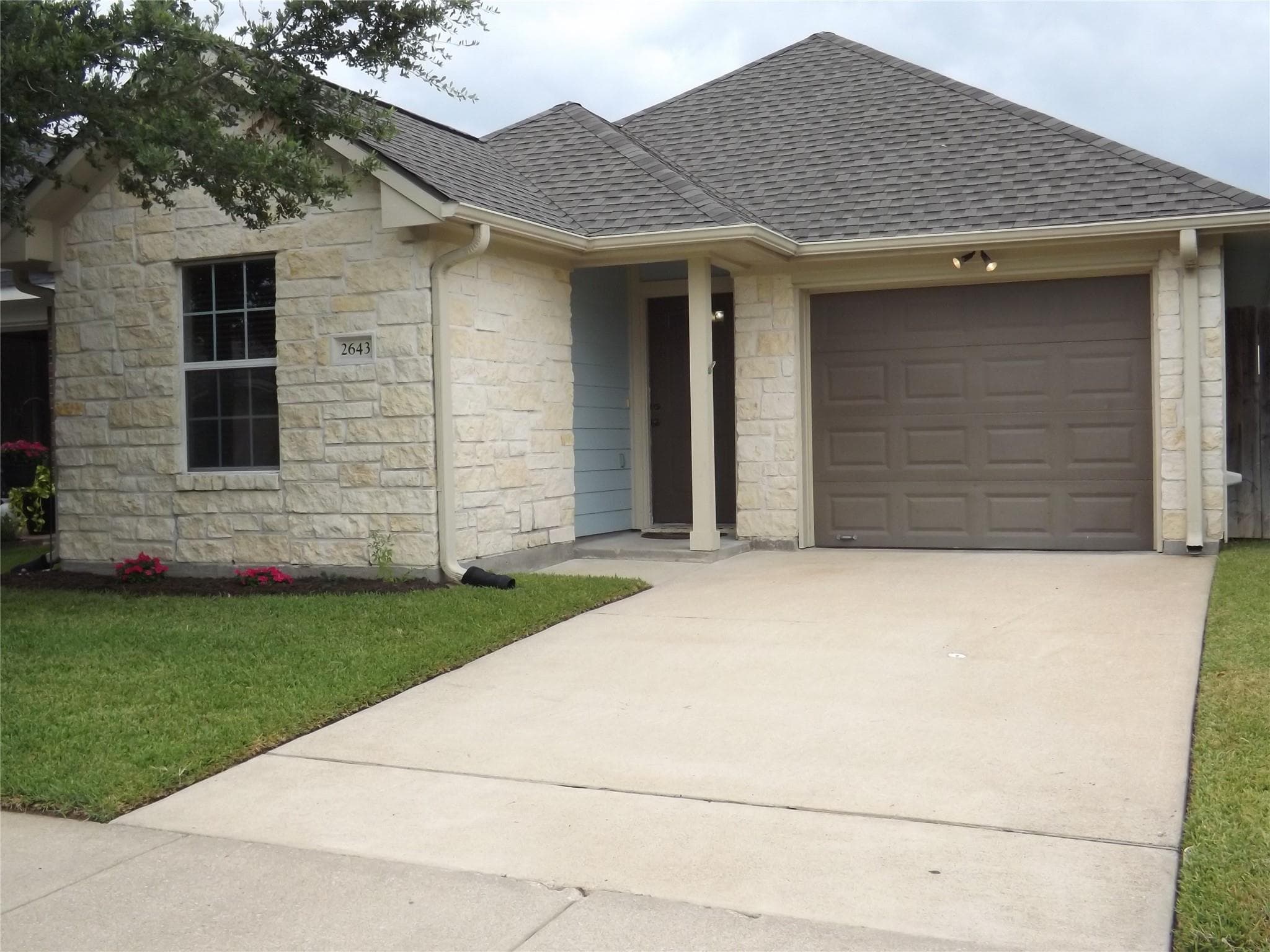 2643 Symphony Park Dr