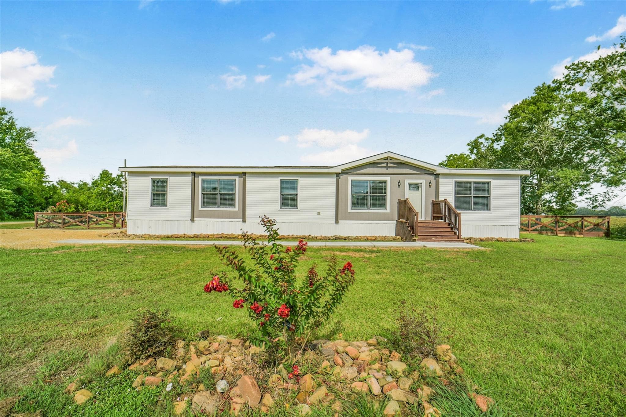 1566 County Road 610