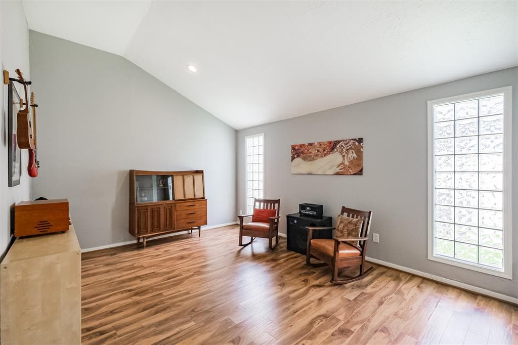 Gallery image 4