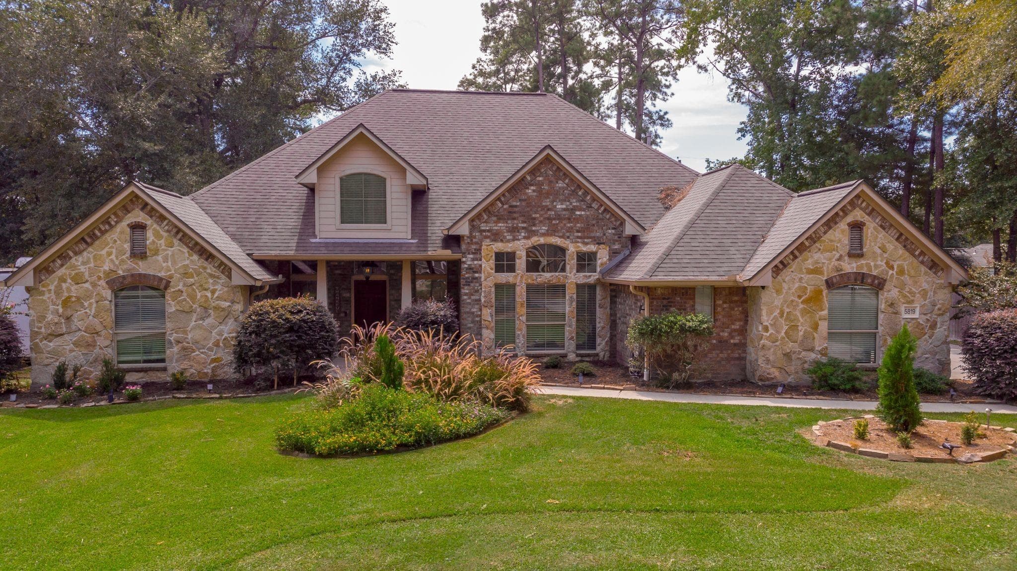 5819 Pacco Ln