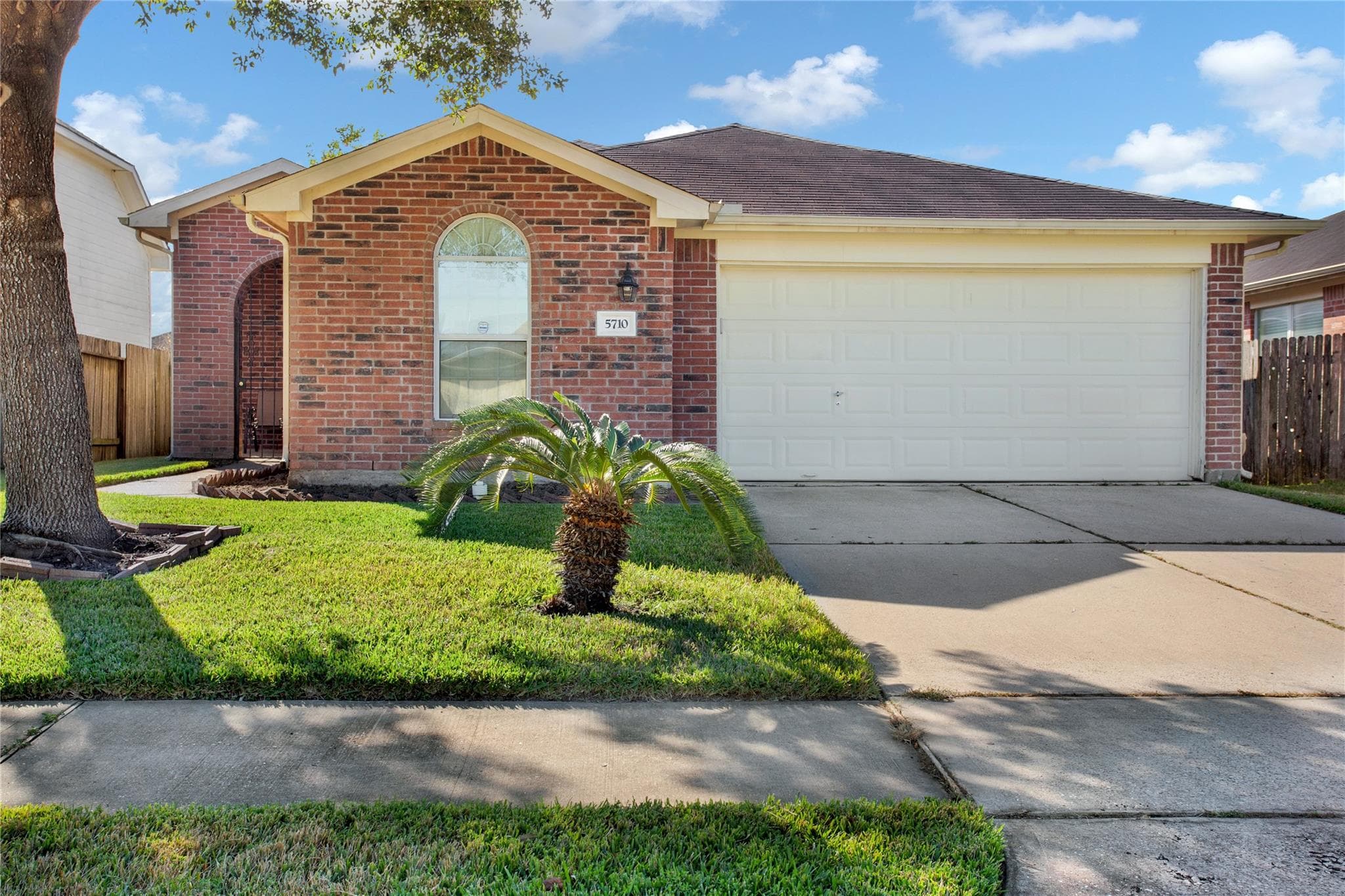 5710 Praise Ct