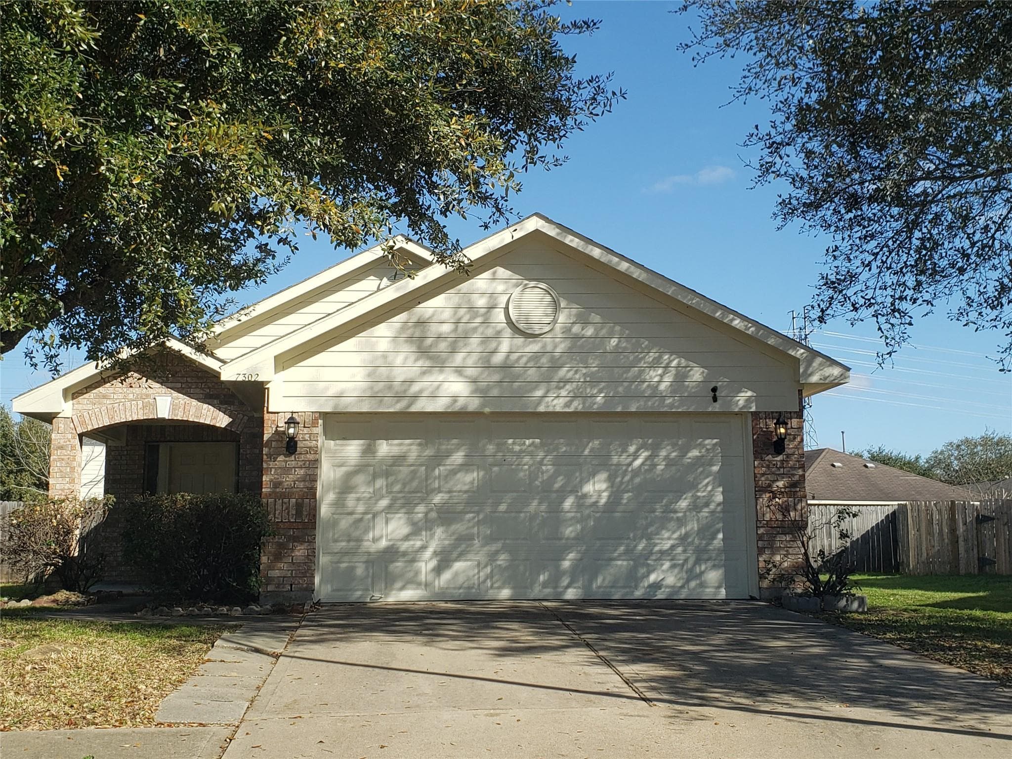 7302 Legacy Pines Dr