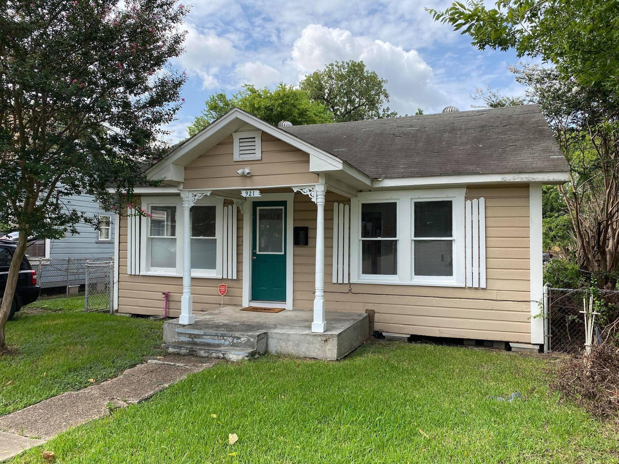 Main property image