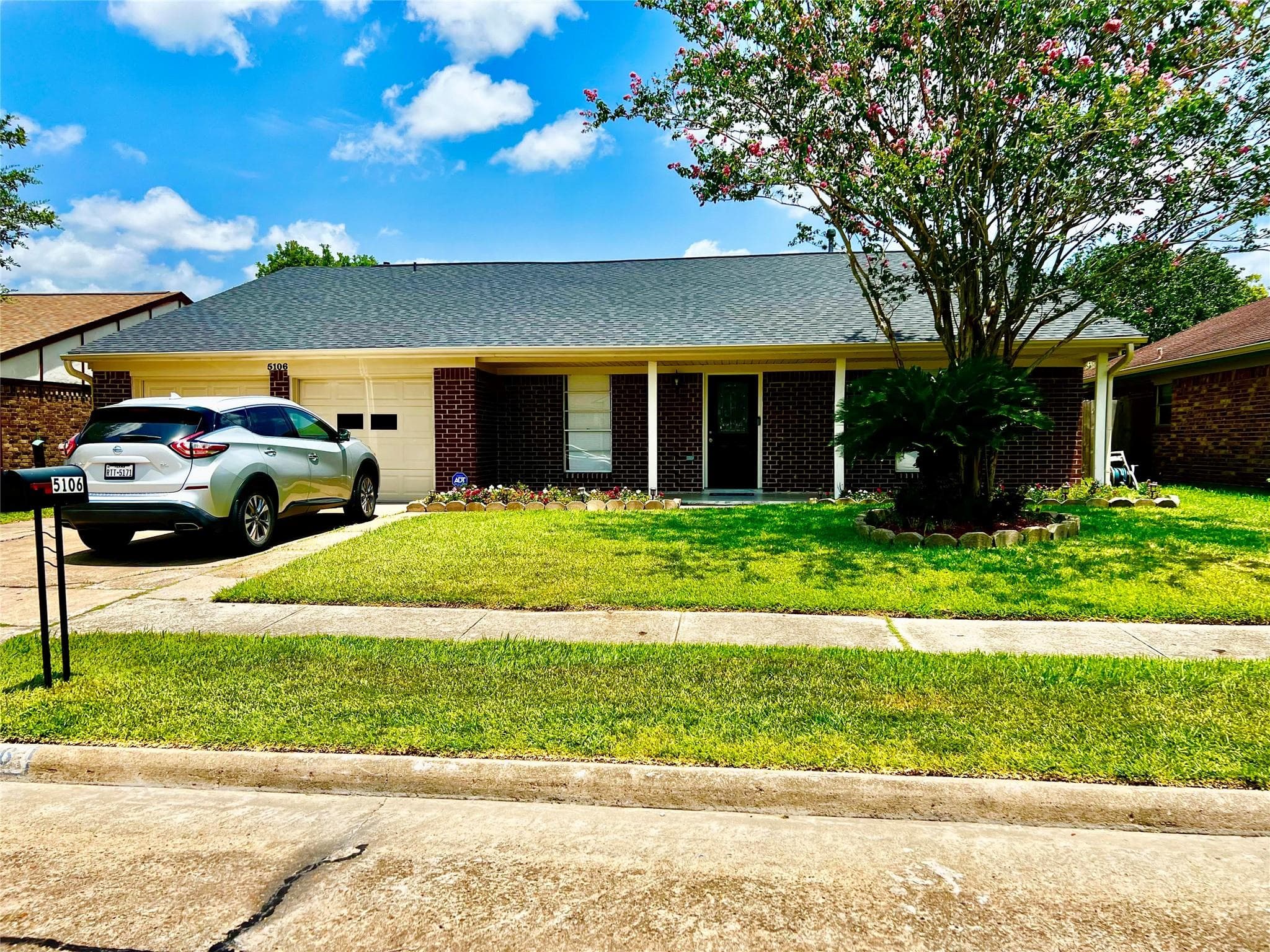 5106 Creekview Dr