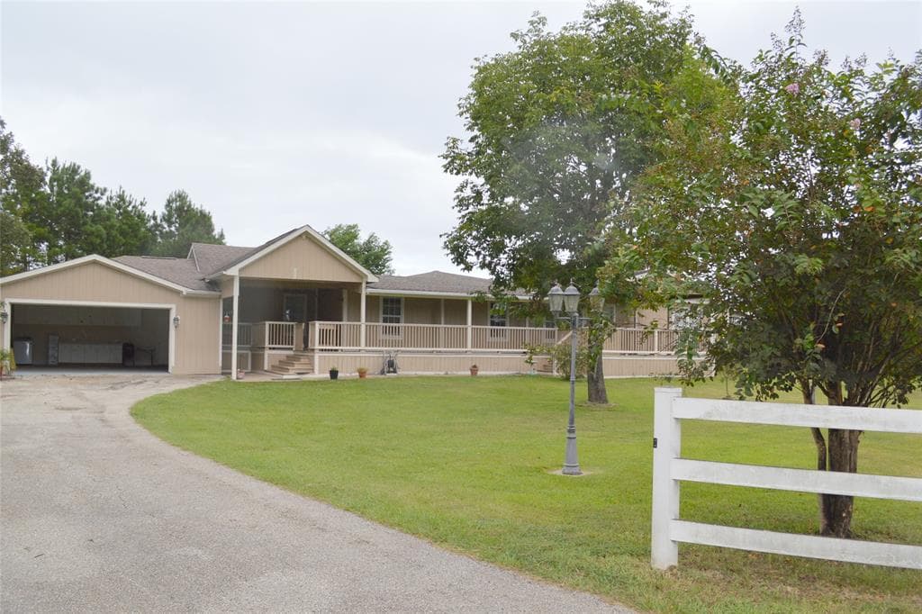 25310 Bluff View Ct