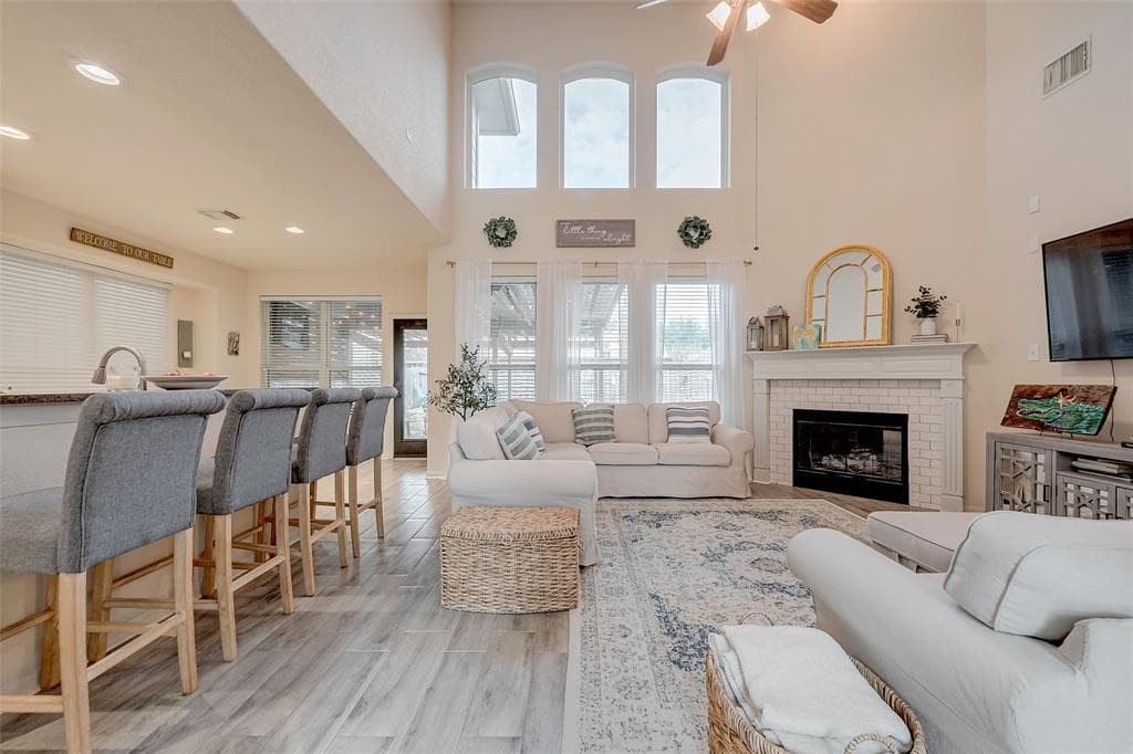 21014 Oakley Hill Ct