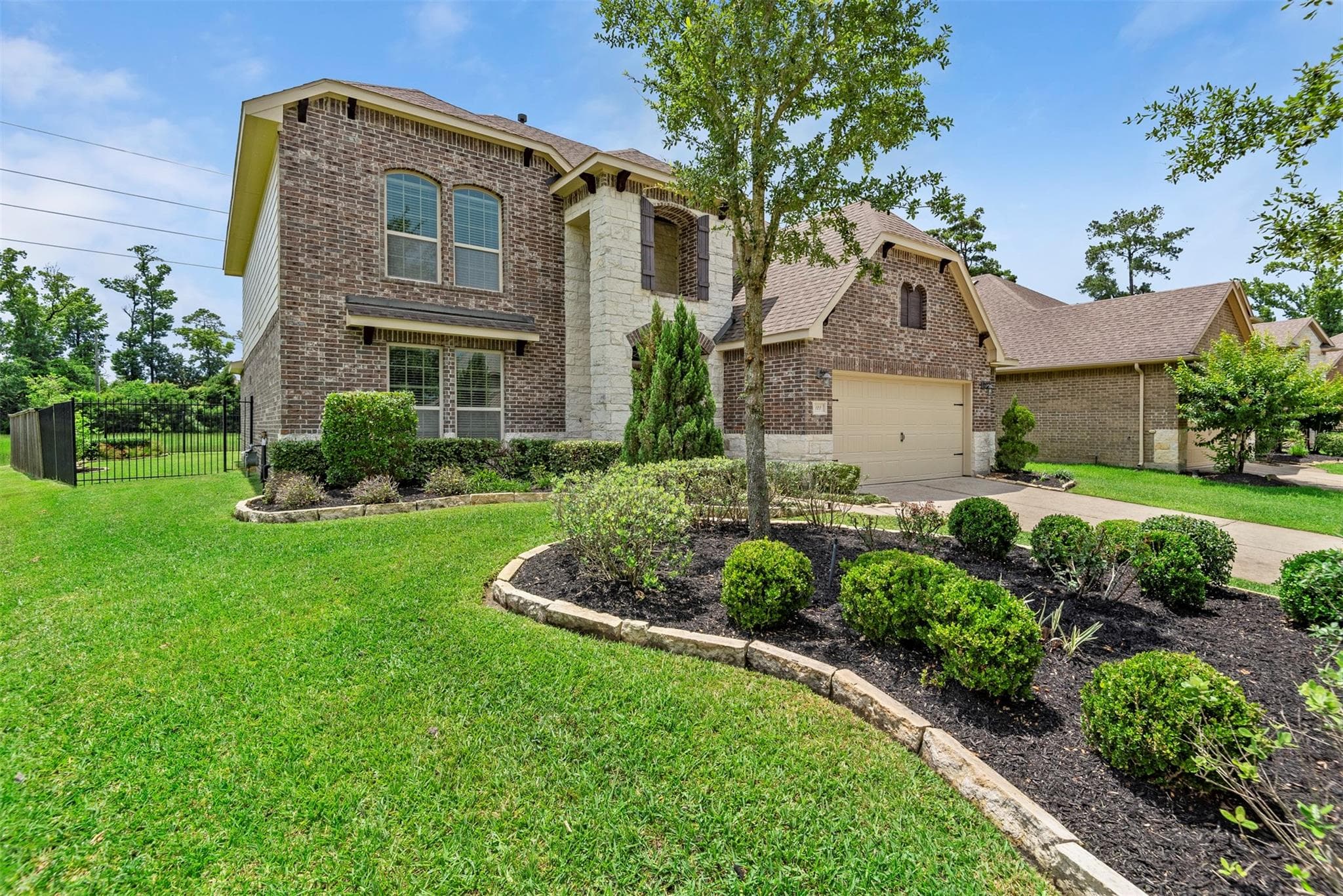 123 W Wading Pond Cir