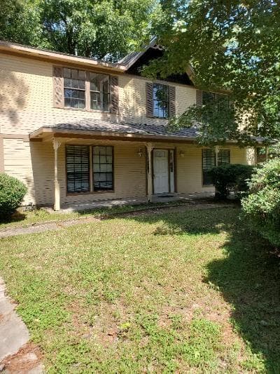 4227 Oak Gardens Dr