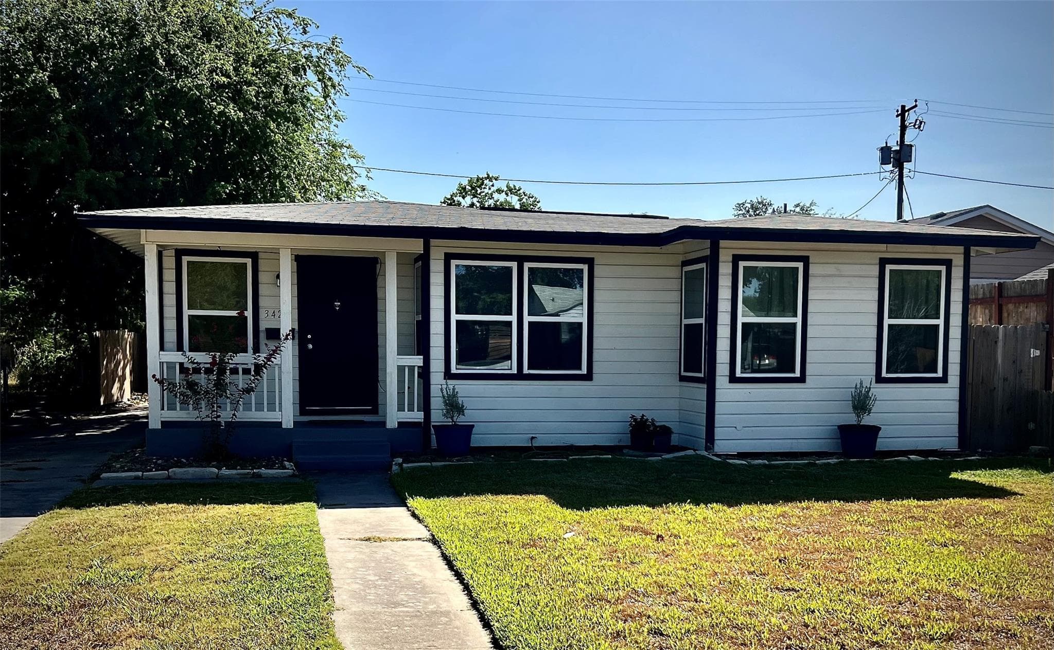 3425 Topeka St