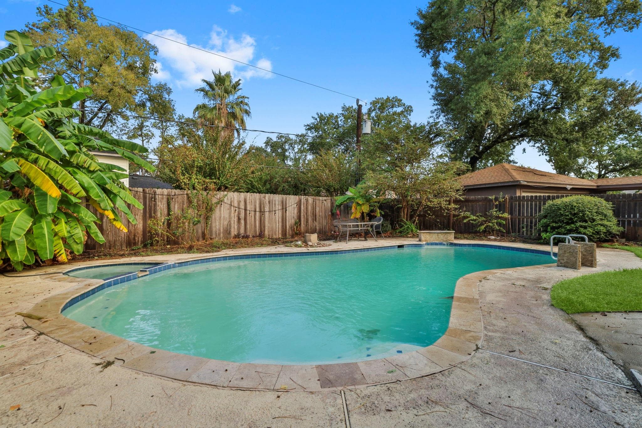 5206 Lodge Creek Dr