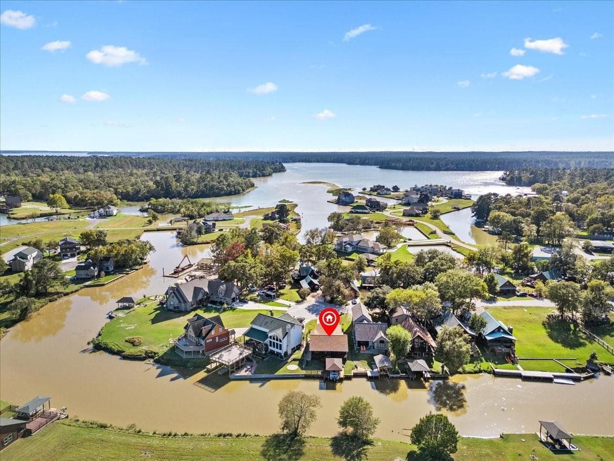 8 Hunters Creek Dr
