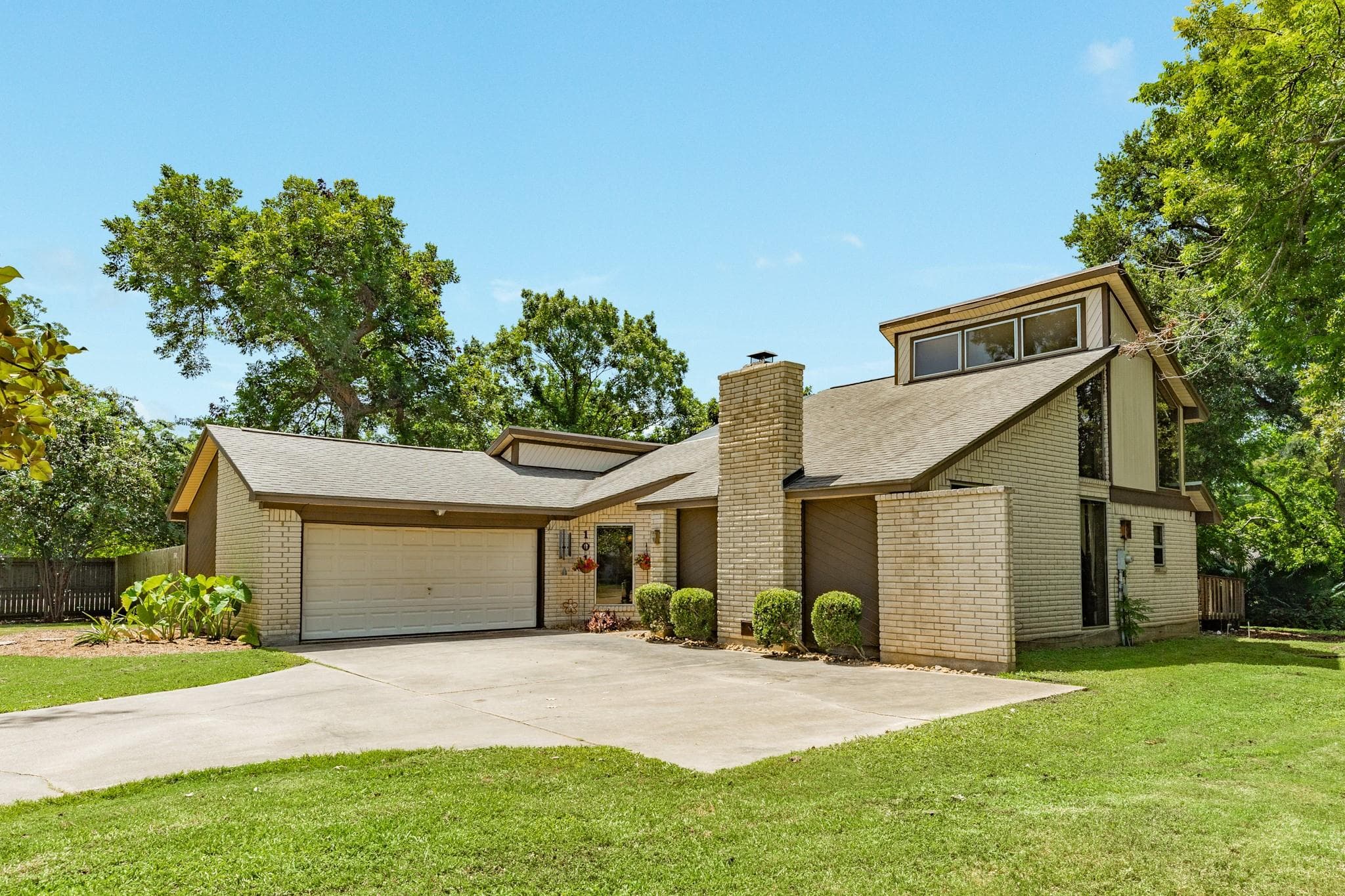 101 Huckleberry Dr