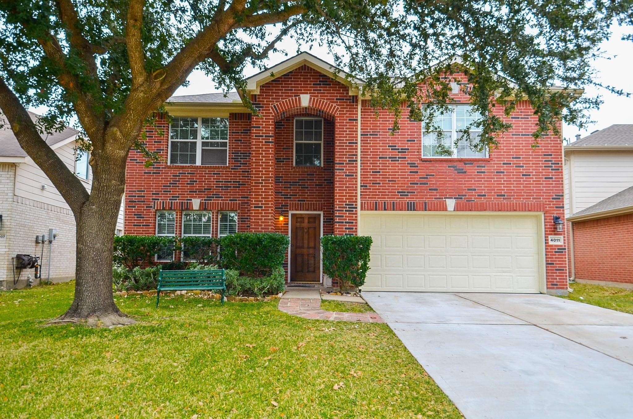 Main property image
