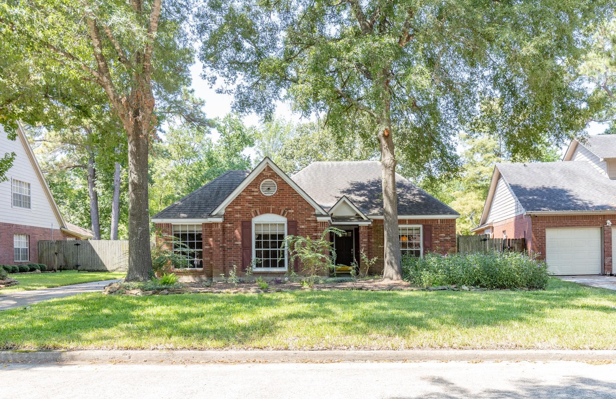 5411 Shady Maple Dr