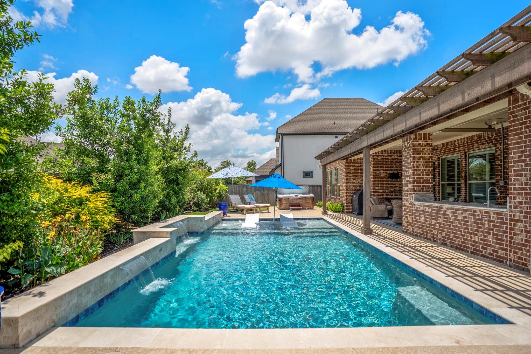 16114 Horseback Ct