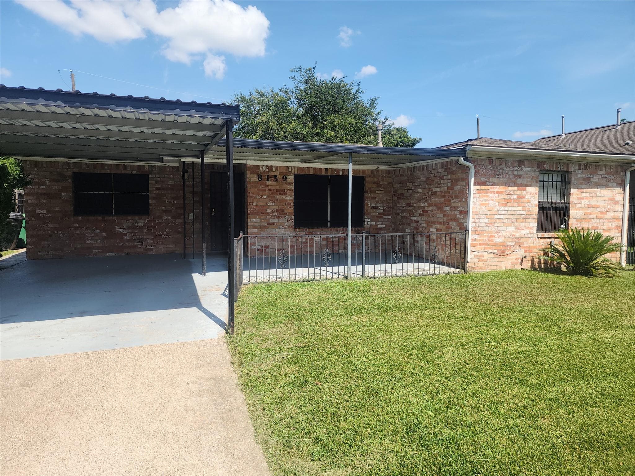 8159 Redfern Dr