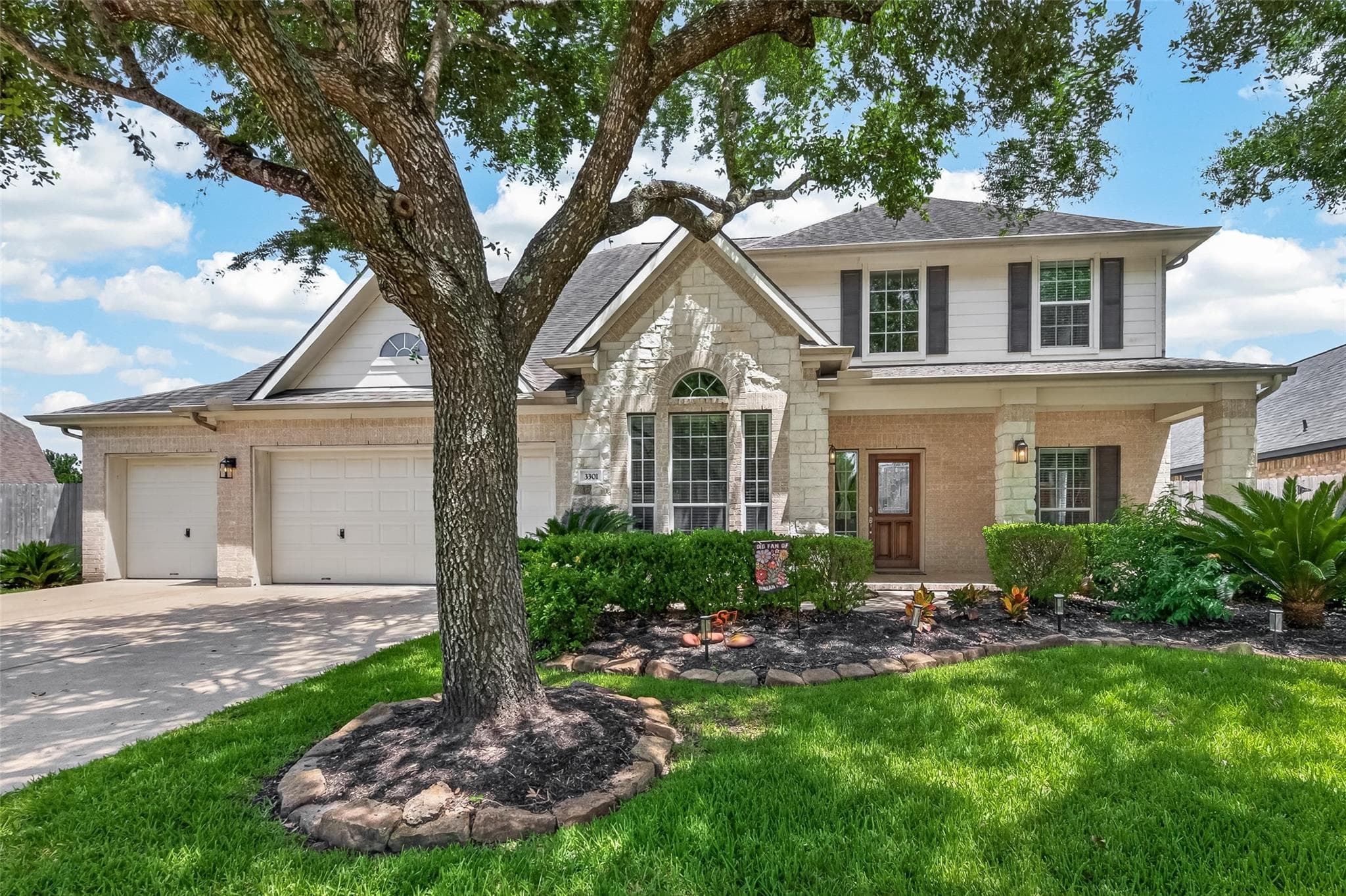 3301 Sequoia Lake Trl