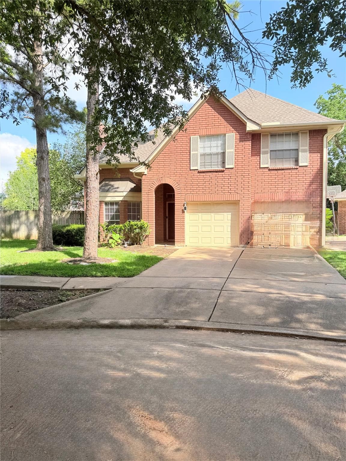 2806 Bent River Ct
