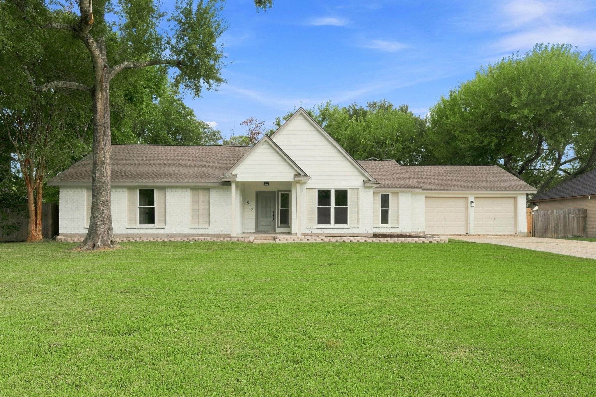 1512 Windsor Dr