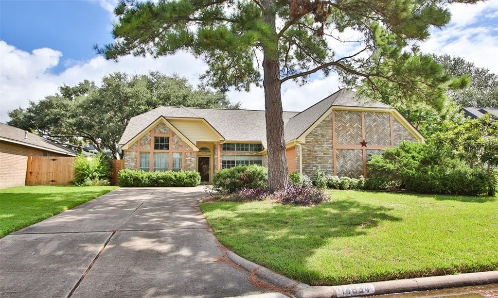 14834 Preston Park Dr
