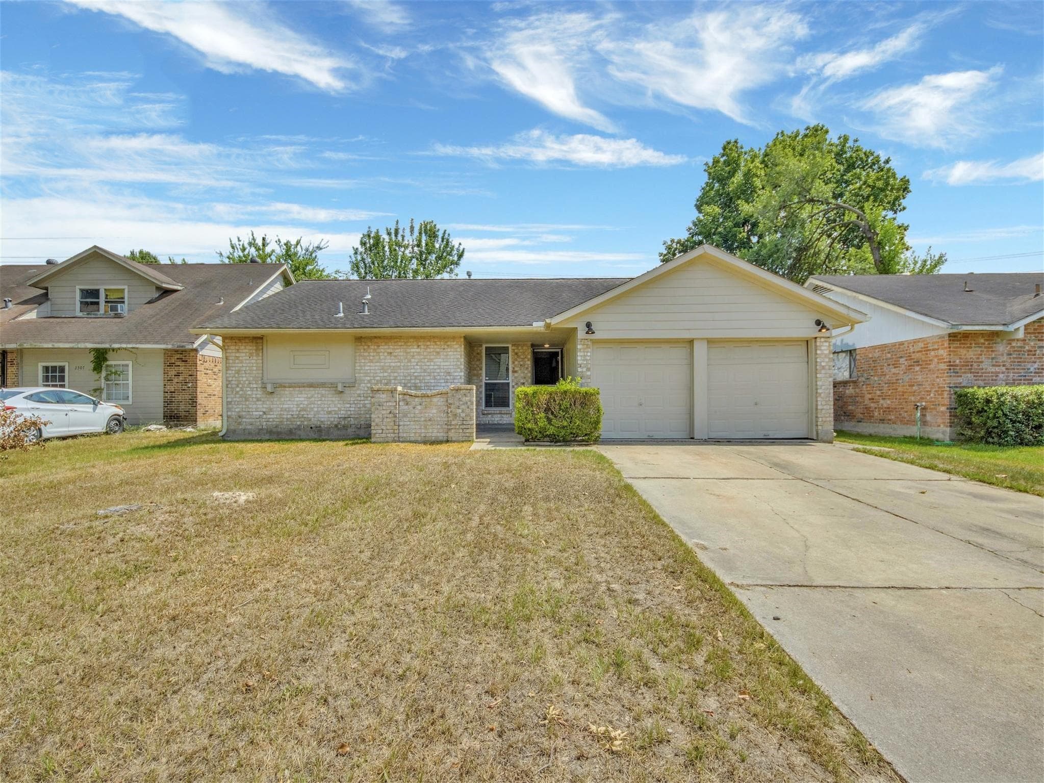 2311 Lemonwood Ln